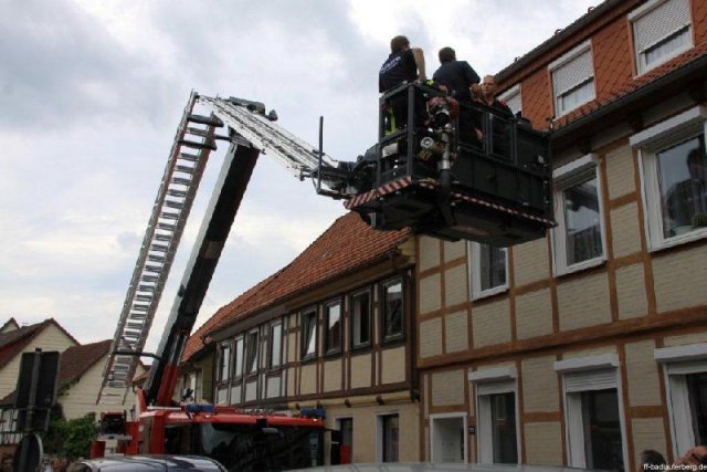 2011-06-16 -87- Vorfuehrung Hubrettungsfahrzeuge
